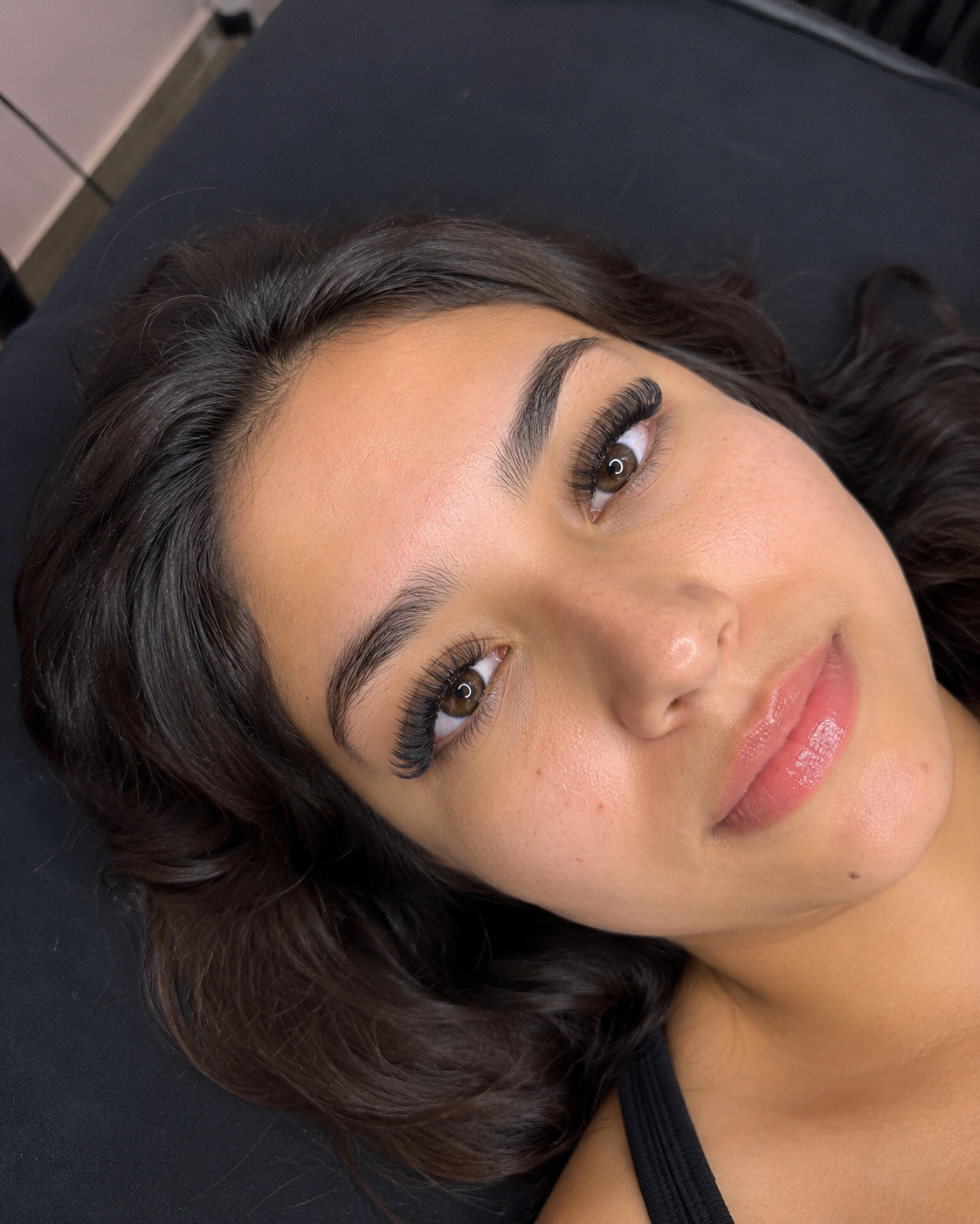 Extensiones de pestañas volumen en Montemorelos